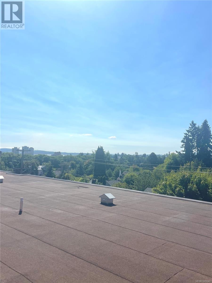Photo 33 of 201 550 Bradley St, Nanaimo BC