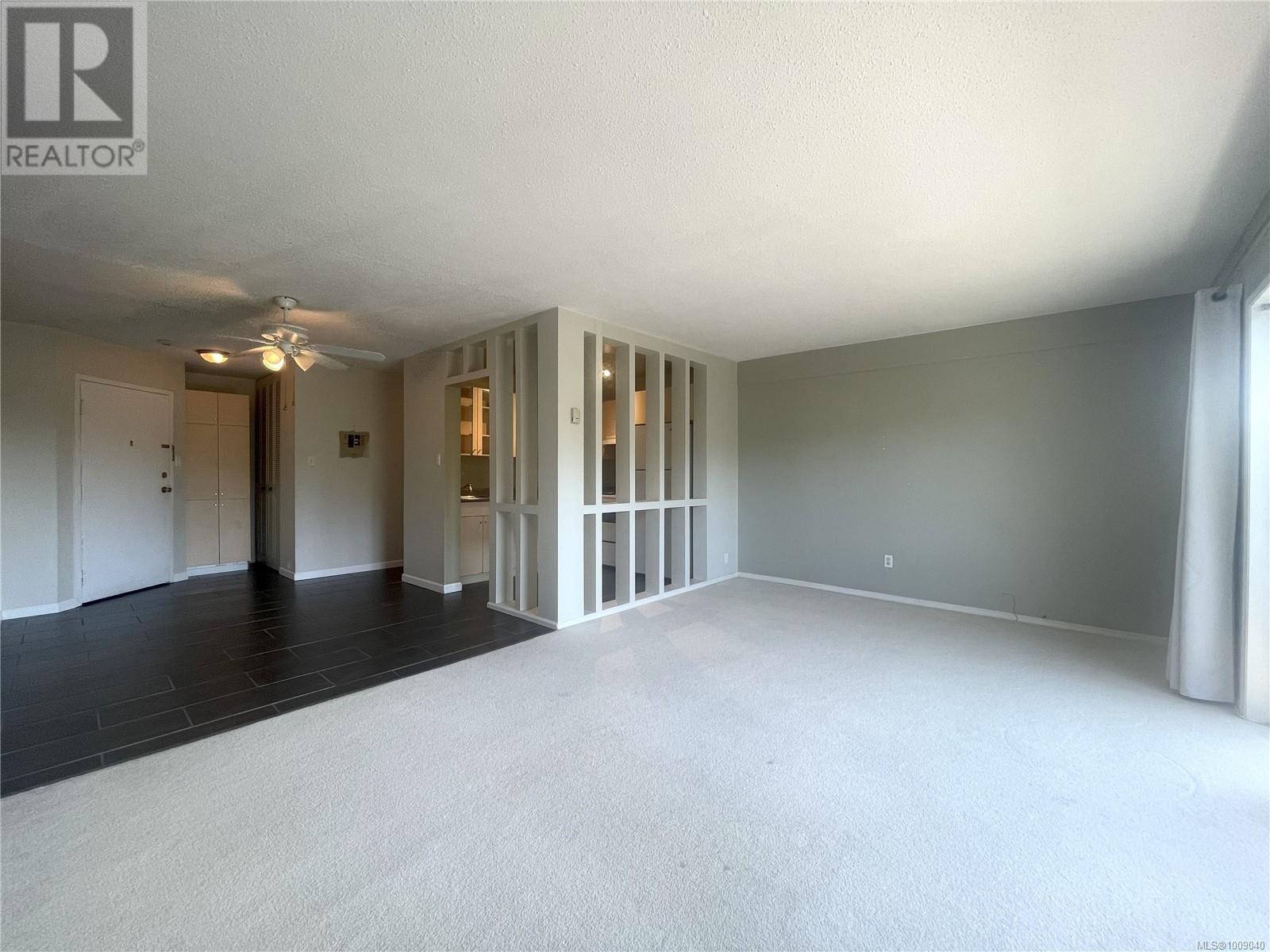 Photo 7 of 201 550 Bradley St, Nanaimo BC