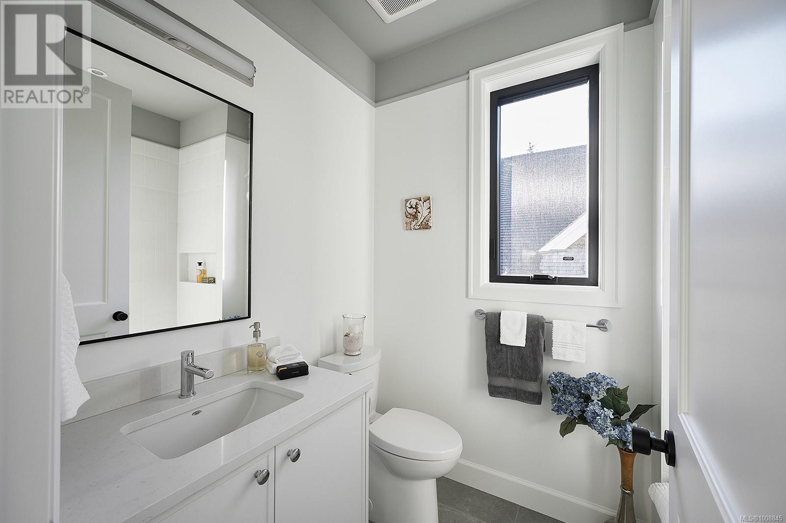  2314 Windsor Road, Oak Bay
