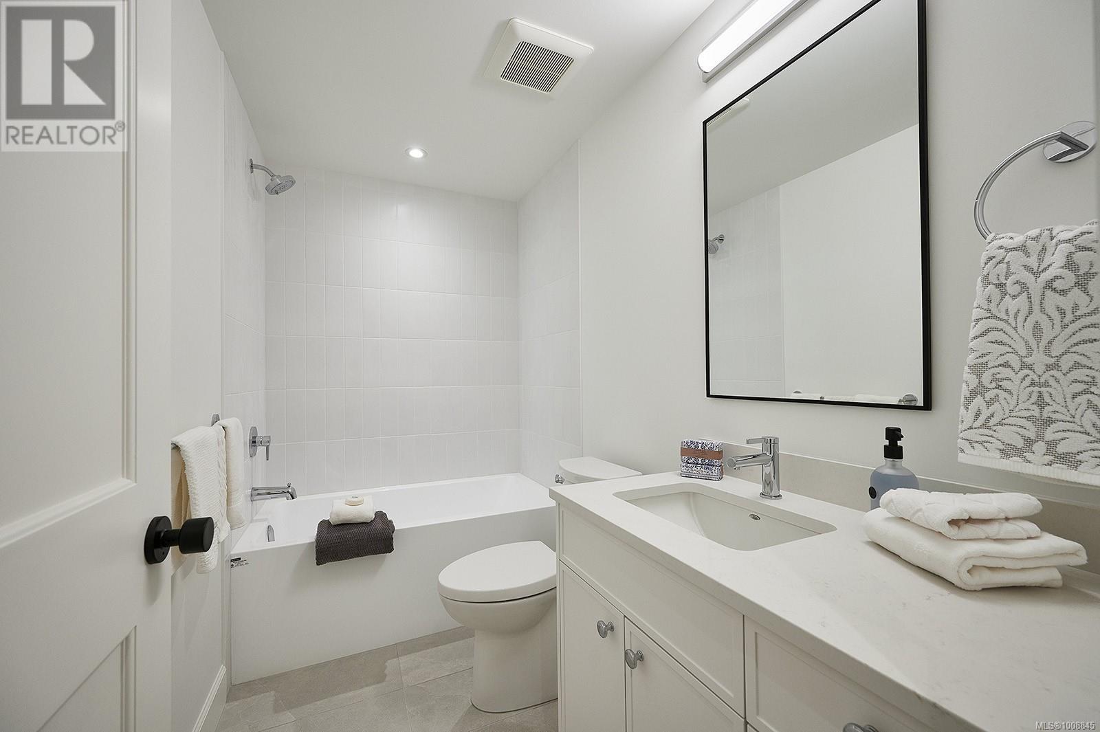  2314 Windsor Road, Oak Bay