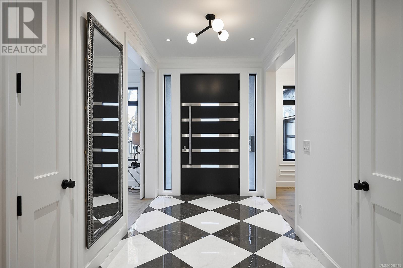  2314 Windsor Road, Oak Bay