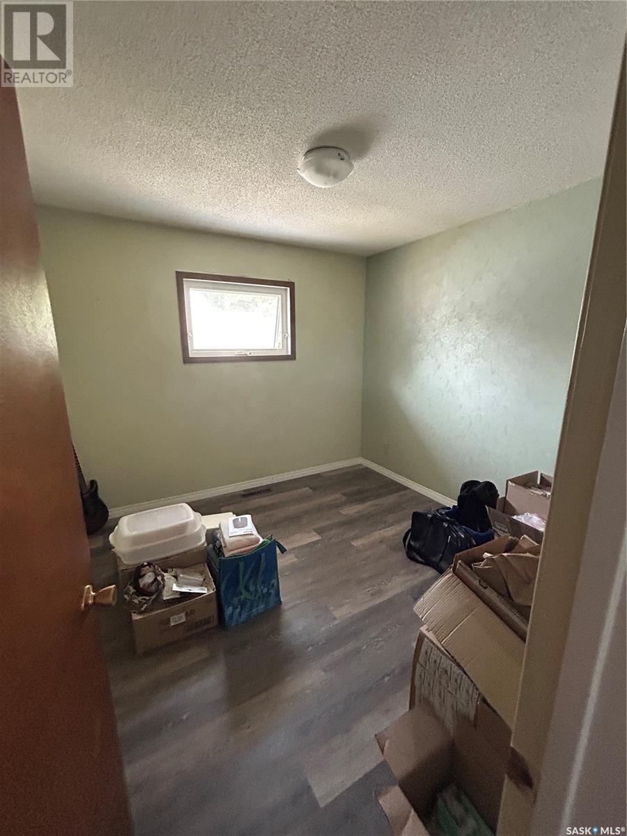 Photo 12 of 101 5th Avenue W, Kelvington SK
