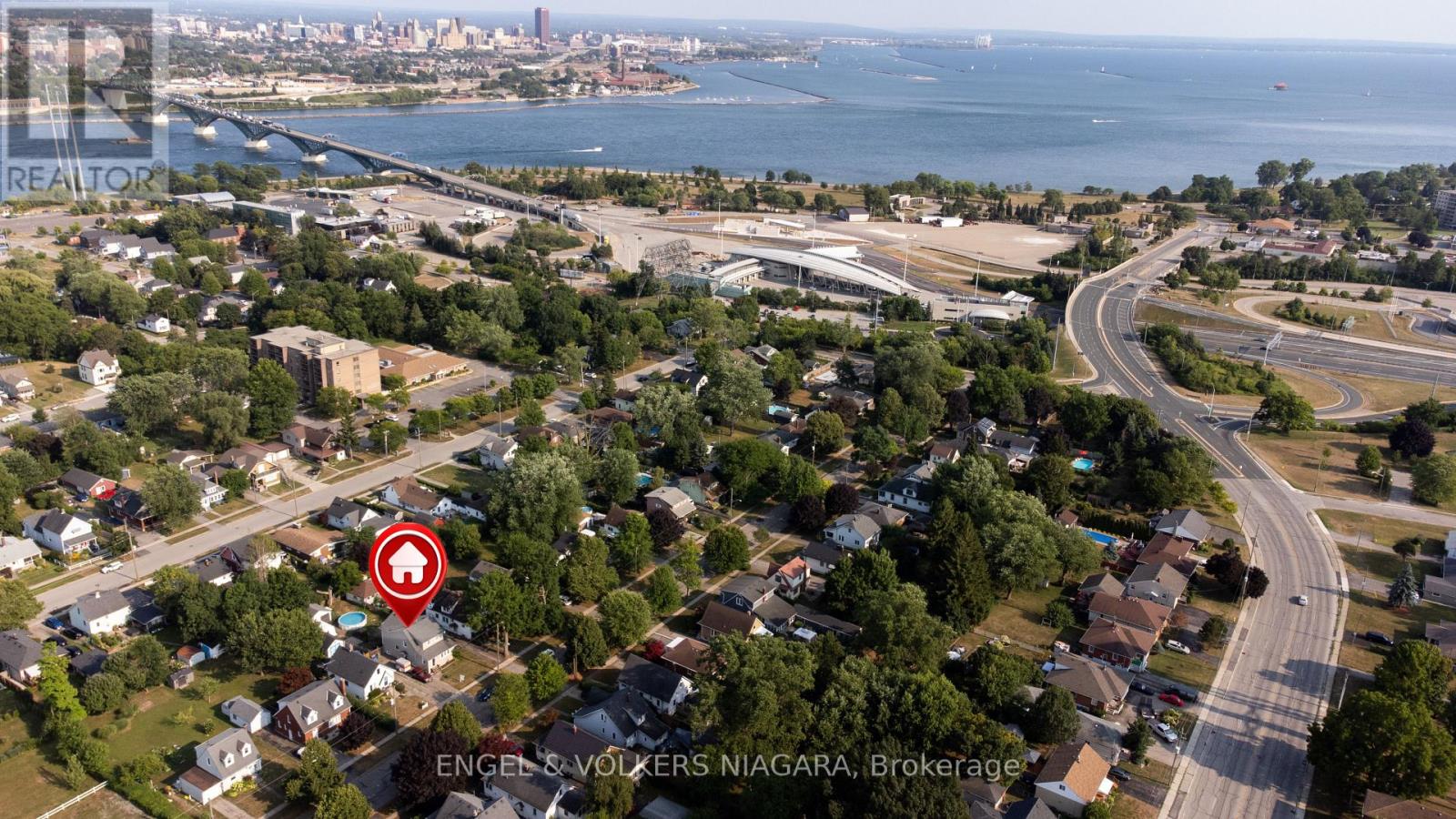 Photo 18 of 229 North Street N, Fort Erie ON