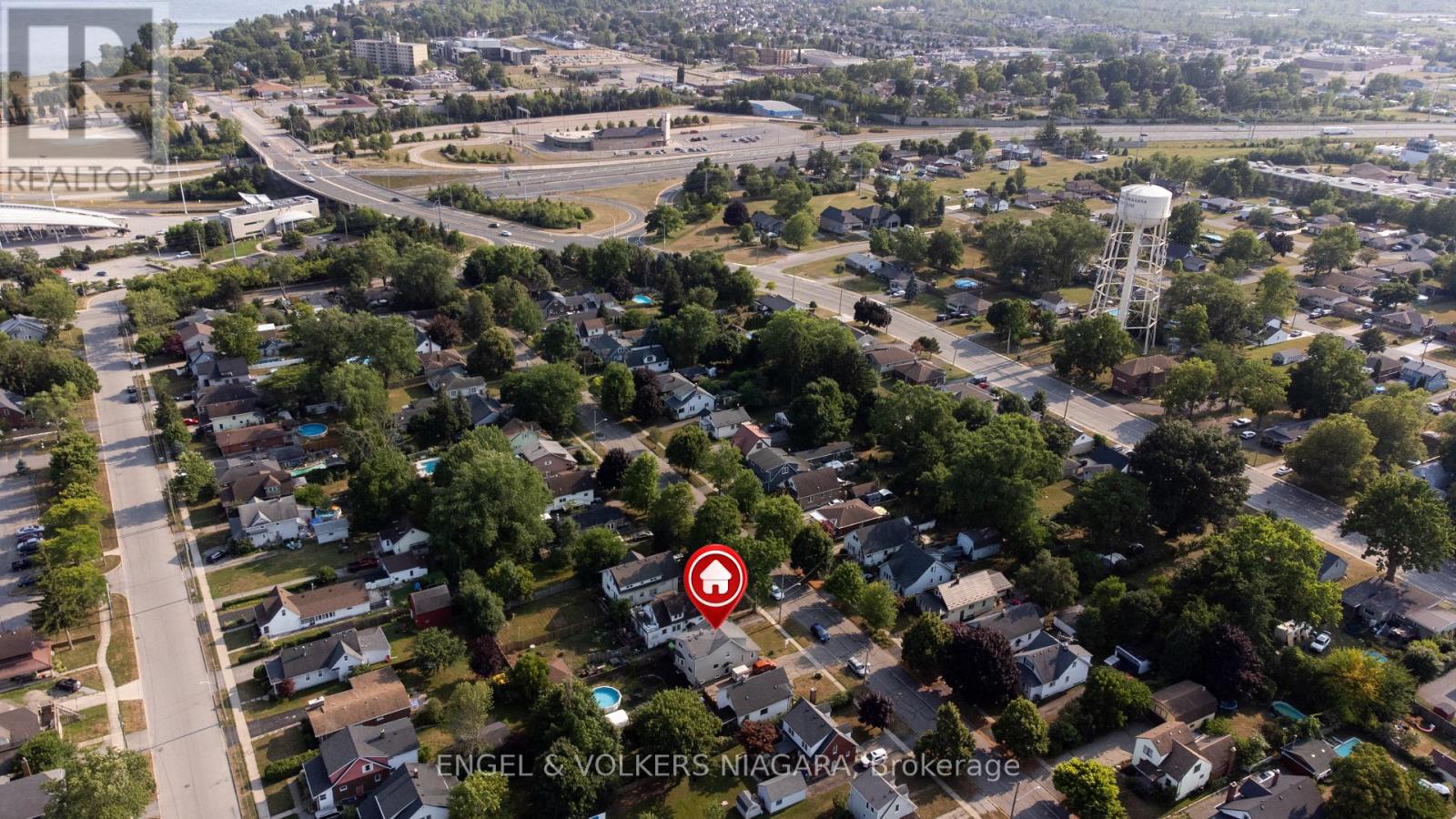 Photo 11 of 229 North Street N, Fort Erie ON