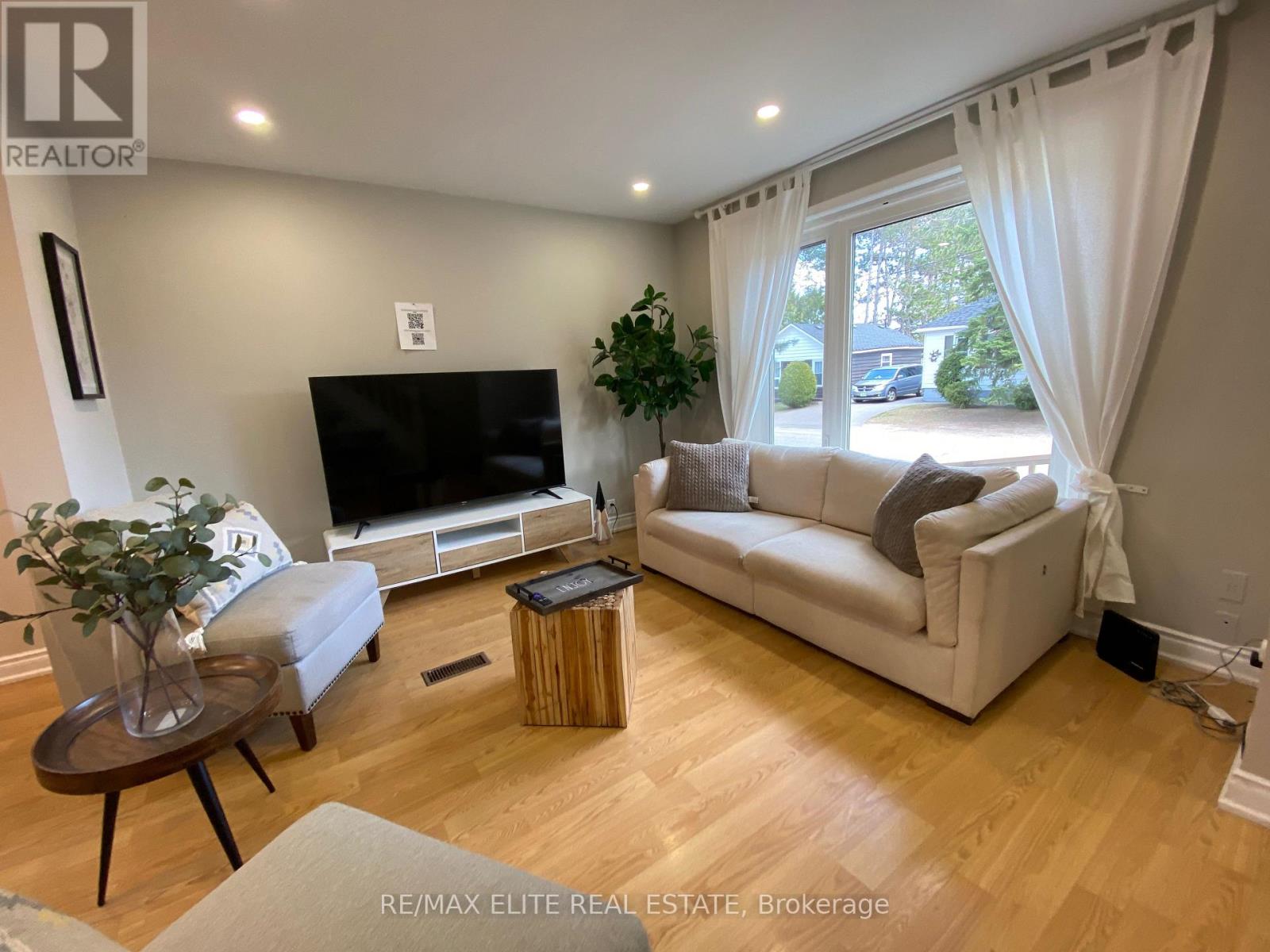 Photo 36 of 62 Ottawa Street, South Algonquin ON