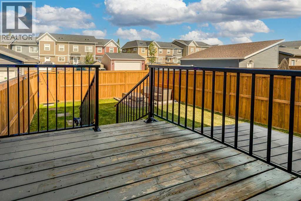Photo 24 of 57 Sunrise Way, Cochrane AB