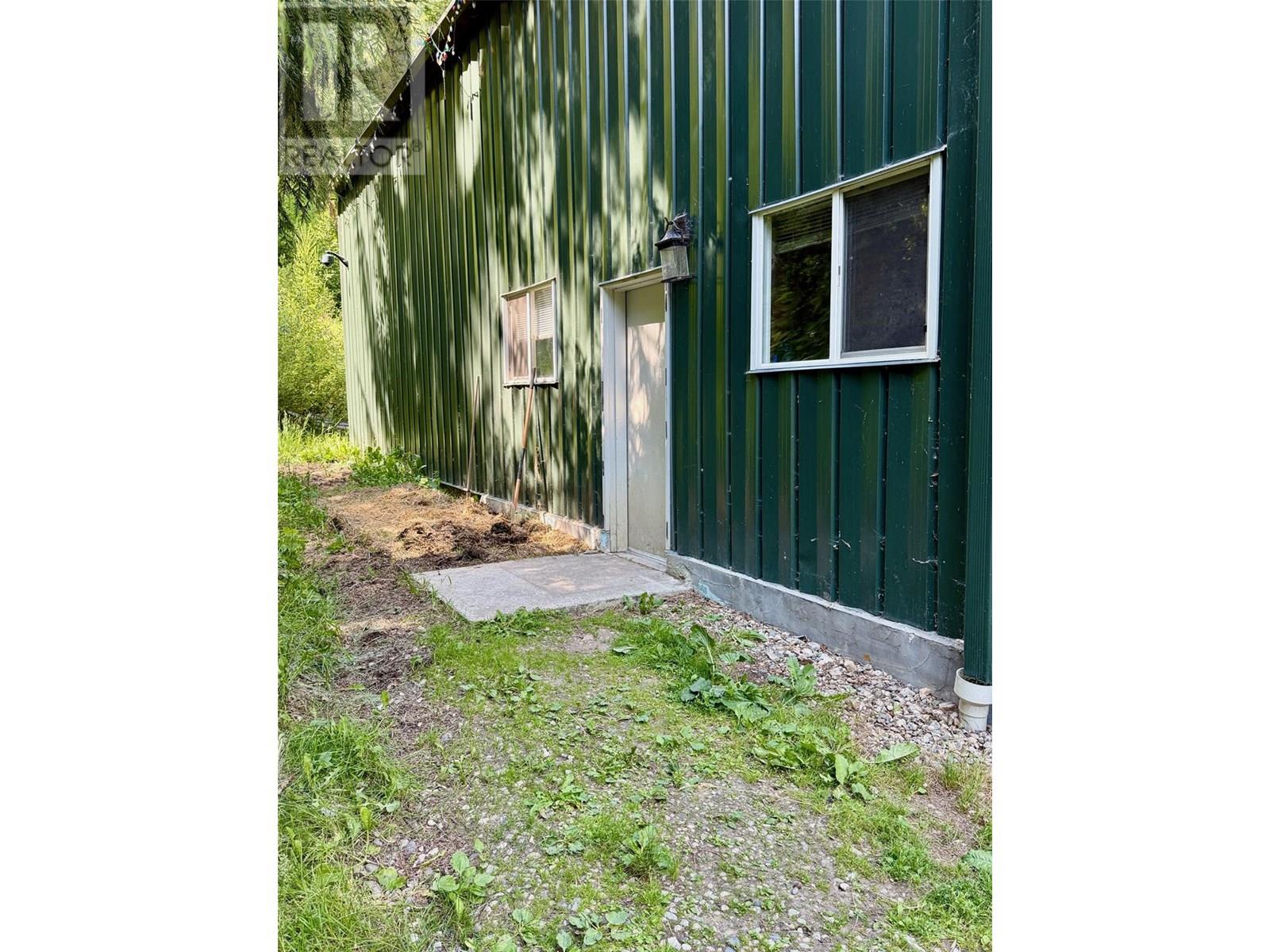Photo 2 of 4640 Slocan River Road, Winlaw BC