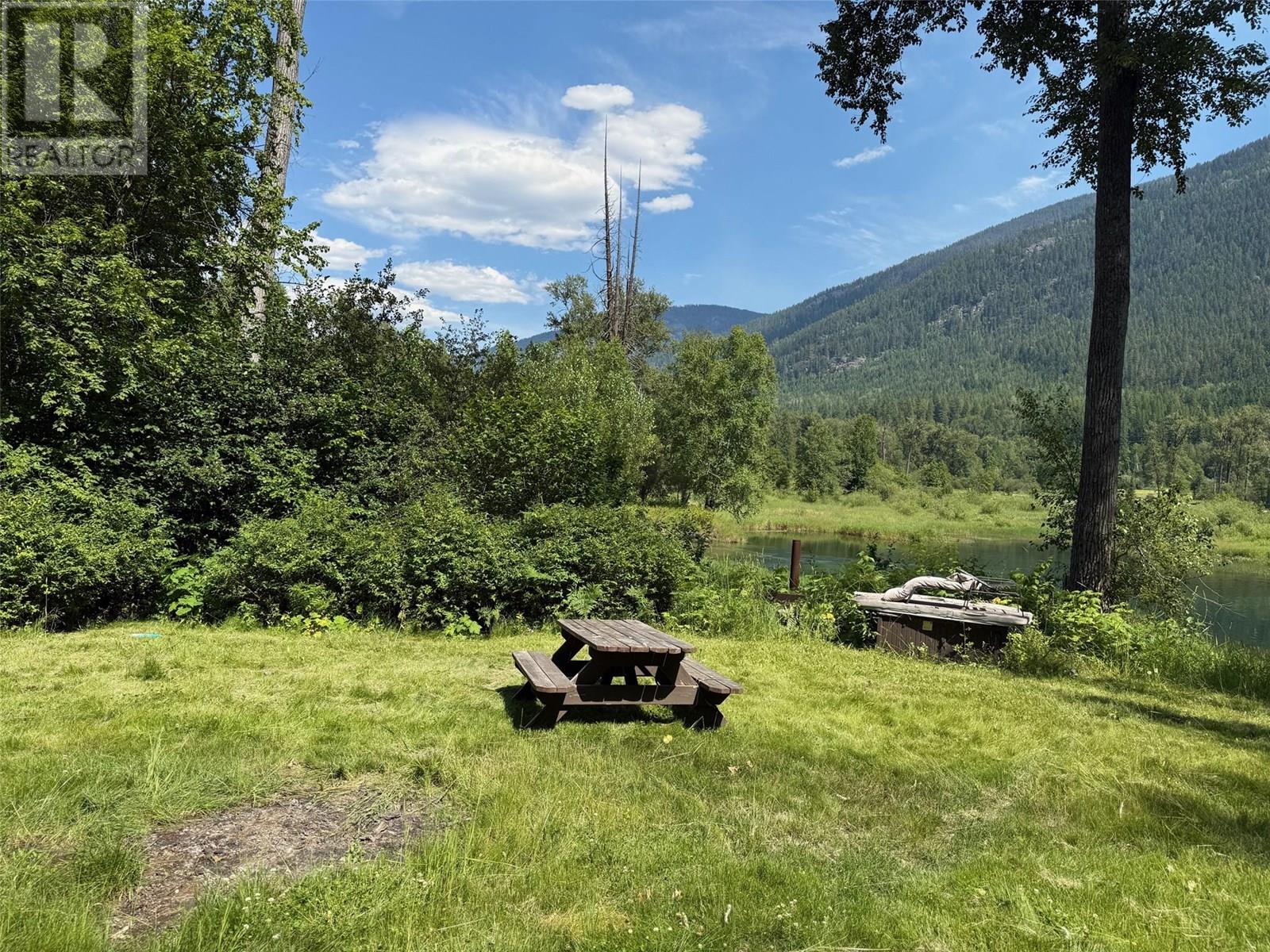 Photo 18 of 4640 Slocan River Road, Winlaw BC