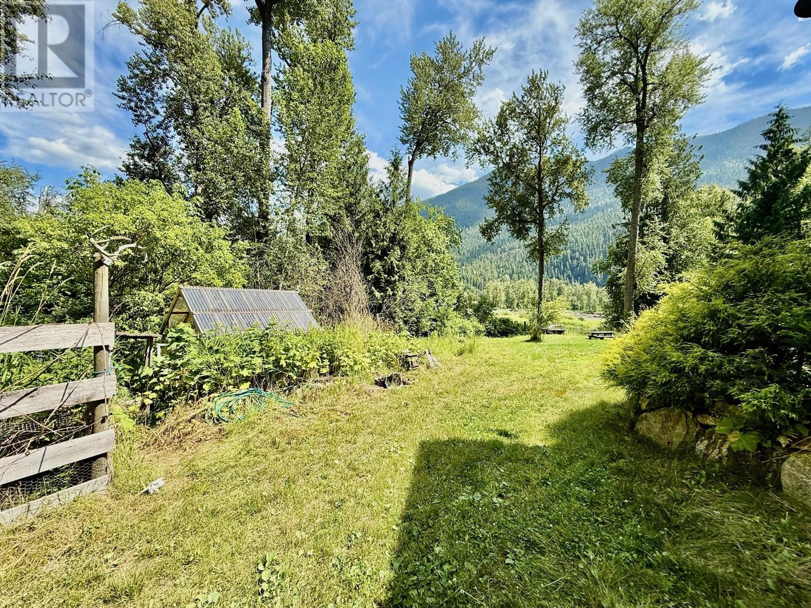 Photo 27 of 4640 Slocan River Road, Winlaw BC