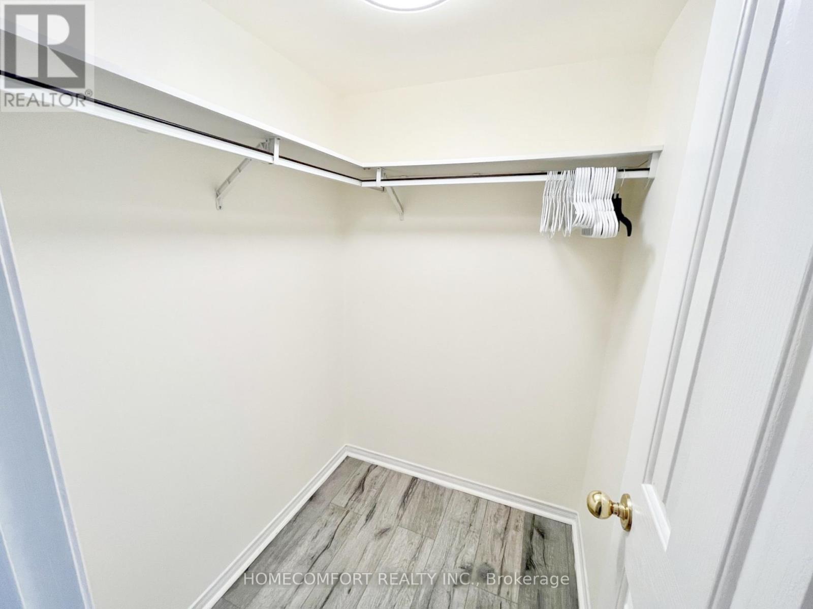 Photo 21 of 809 28 Hollywood Avenue, Toronto ON