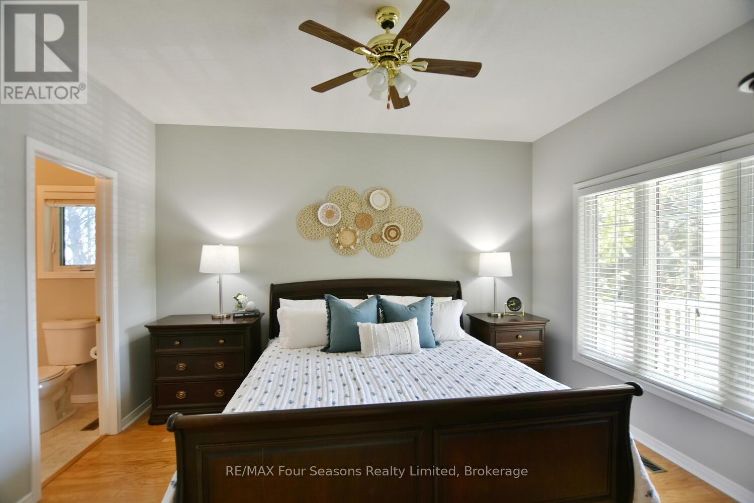 Photo 26 of 46 William Avenue, Wasaga Beach ON