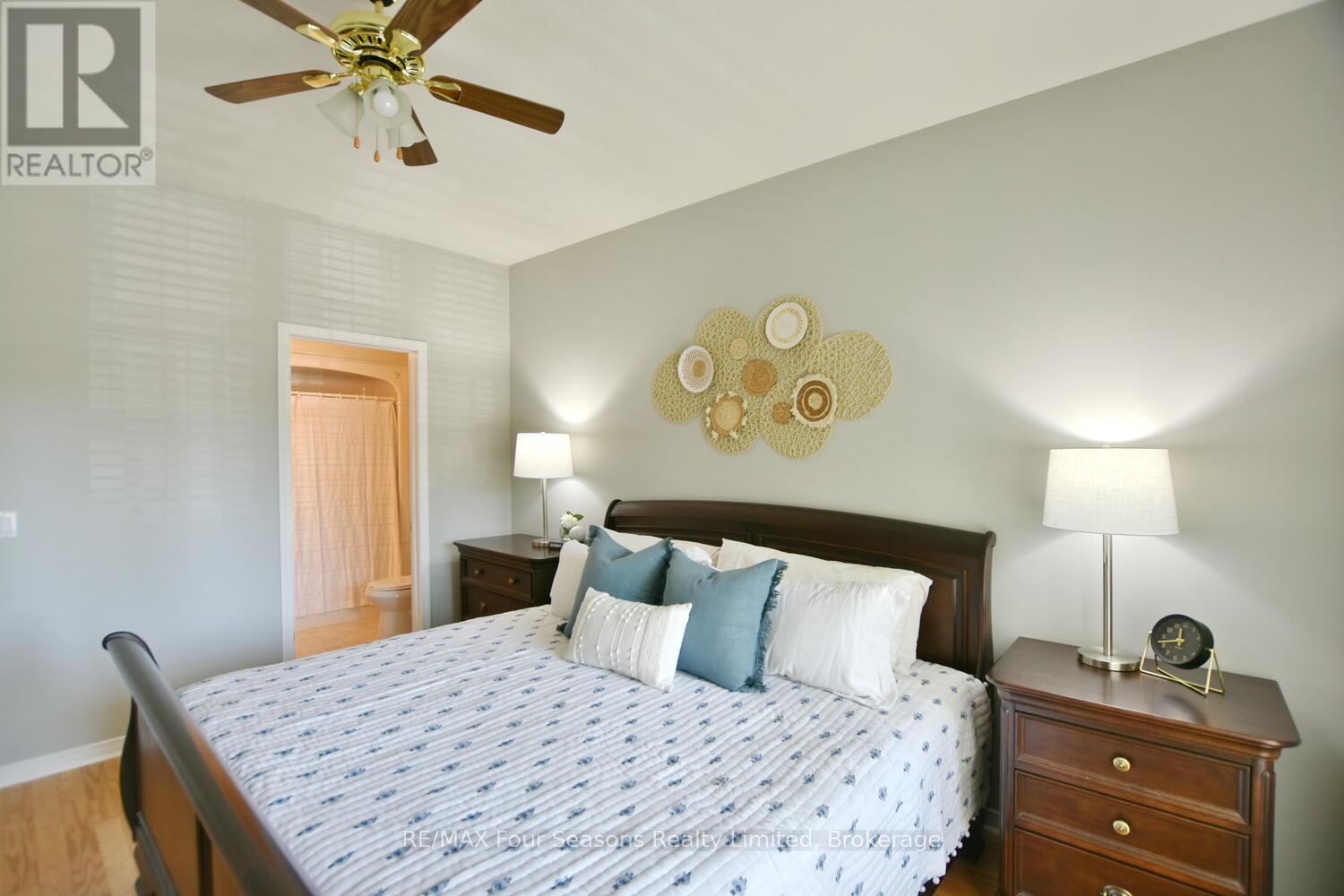 Photo 28 of 46 William Avenue, Wasaga Beach ON