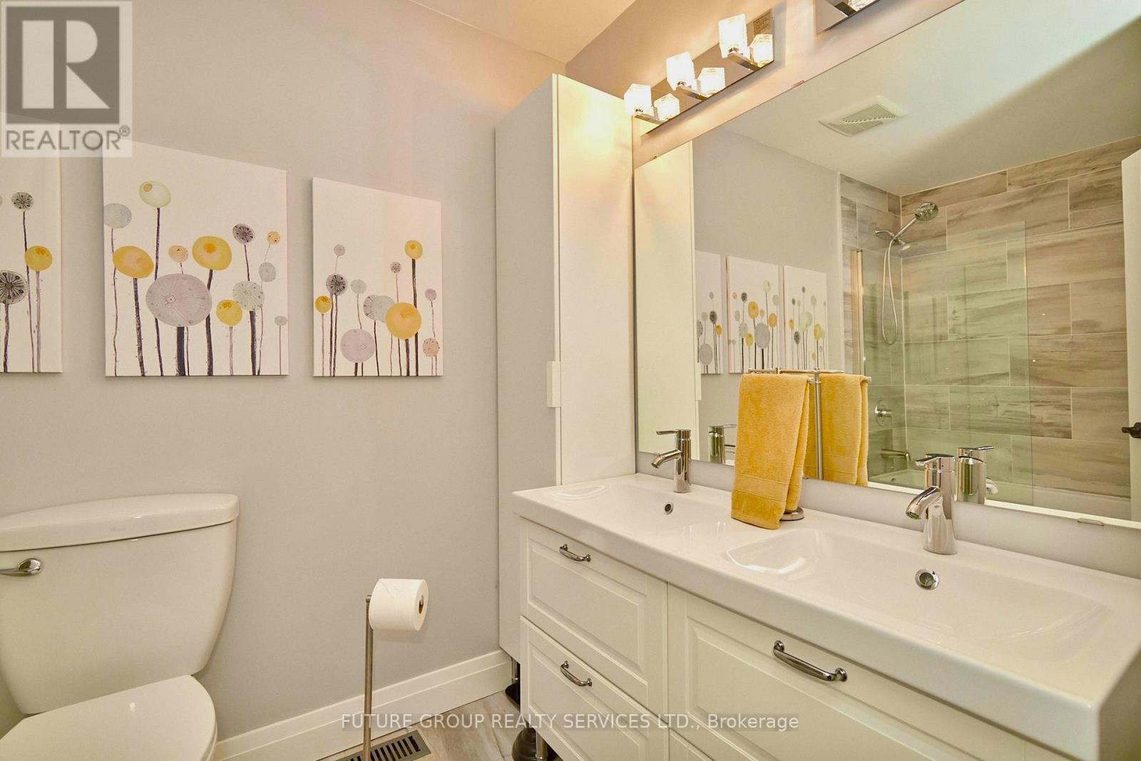 Photo 13 of 49 146 Settlers Way, Blue Mountains ON