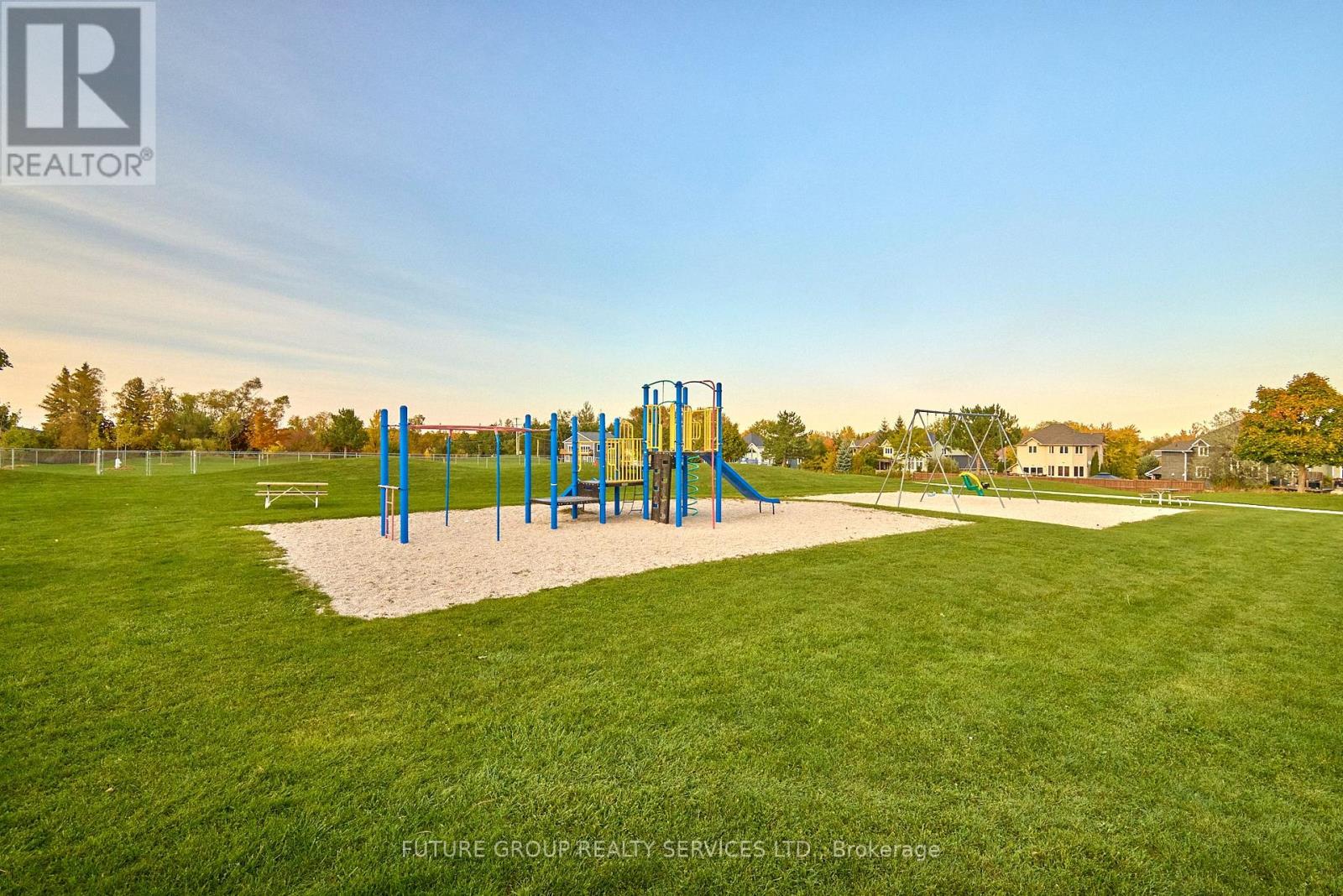 Photo 28 of 49 146 Settlers Way, Blue Mountains ON