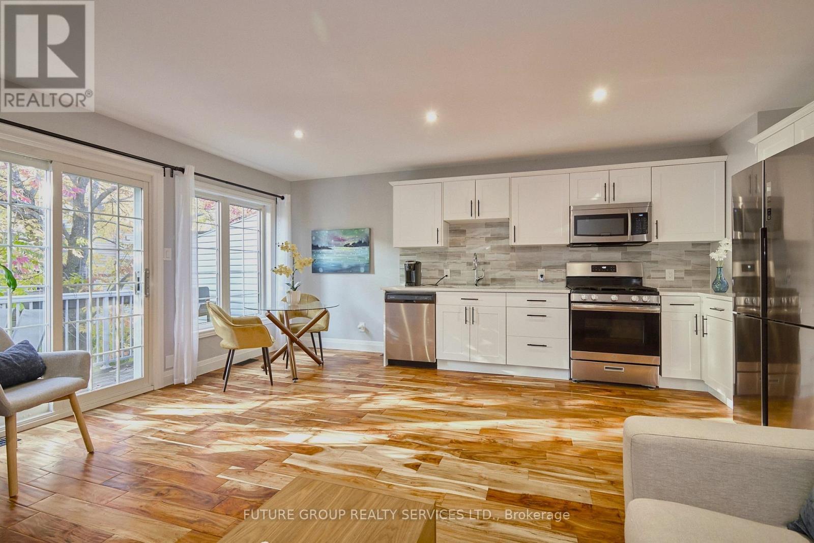 Photo 5 of 49 146 Settlers Way, Blue Mountains ON