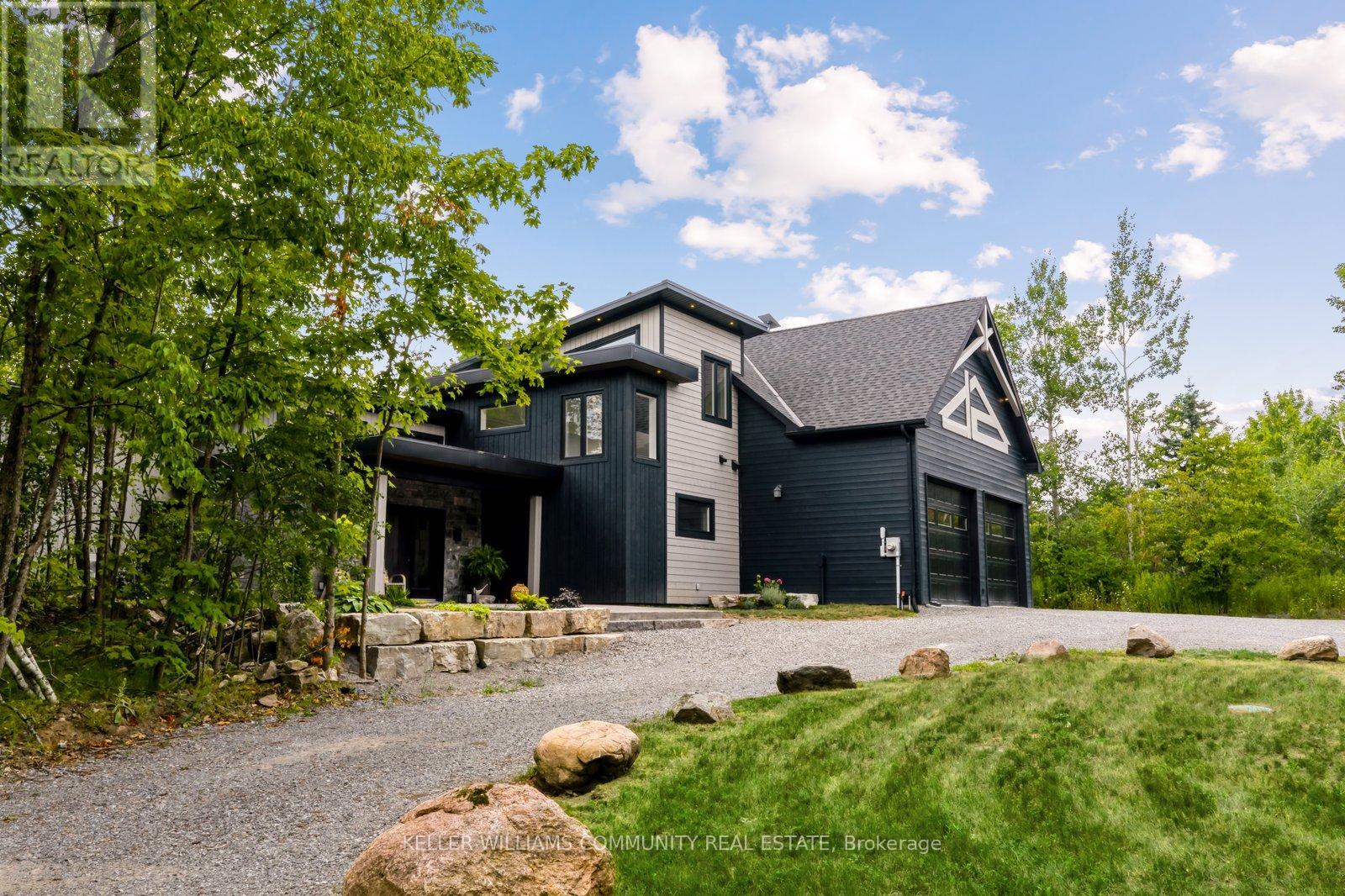 Photo 20 of 33 Laplantes Road, Trent Lakes ON