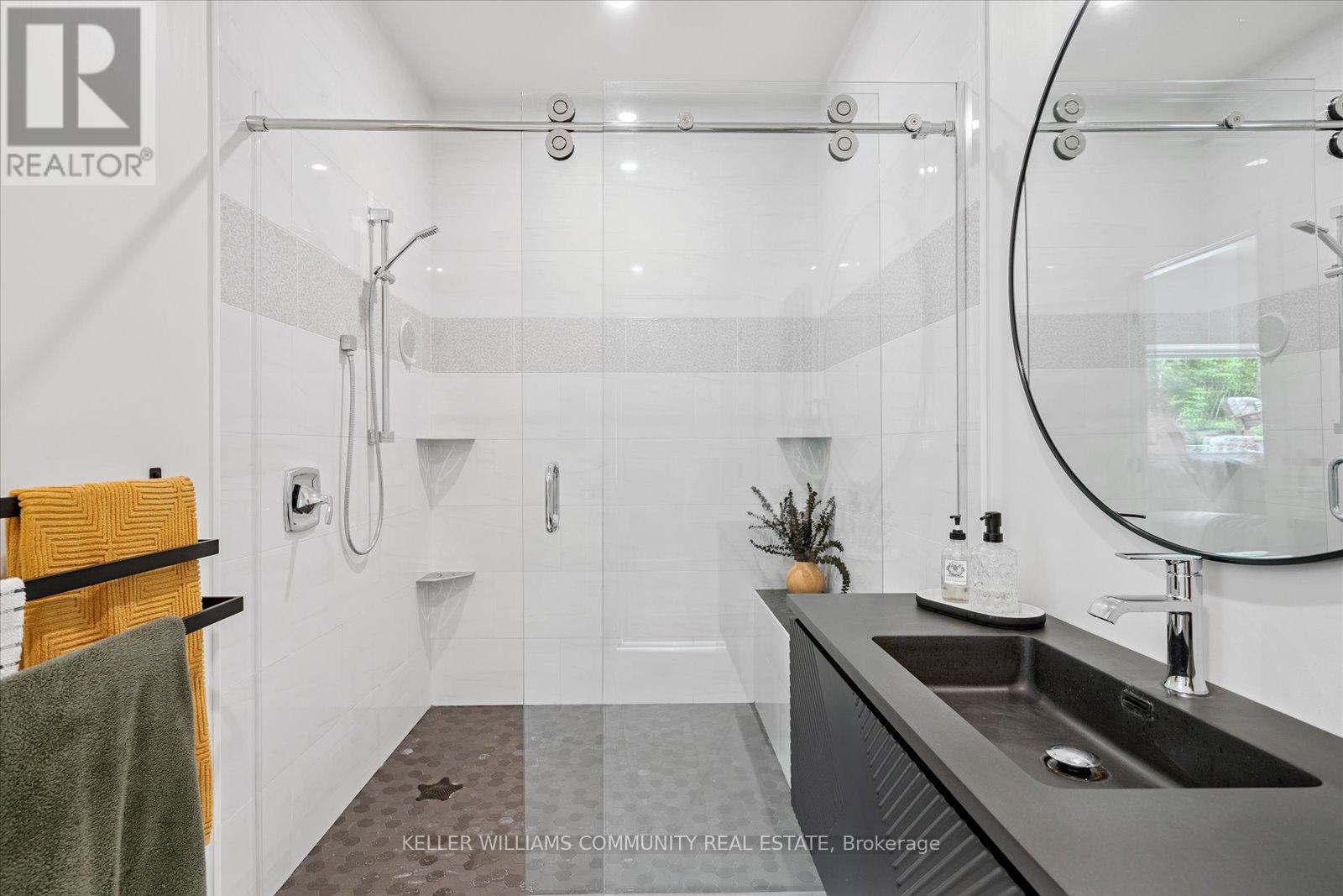 Photo 26 of 33 Laplantes Road, Trent Lakes ON