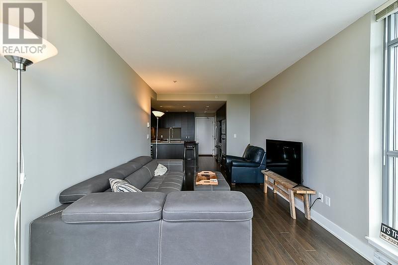 Photo 5 of 2605 3008 Glen Drive, Coquitlam BC
