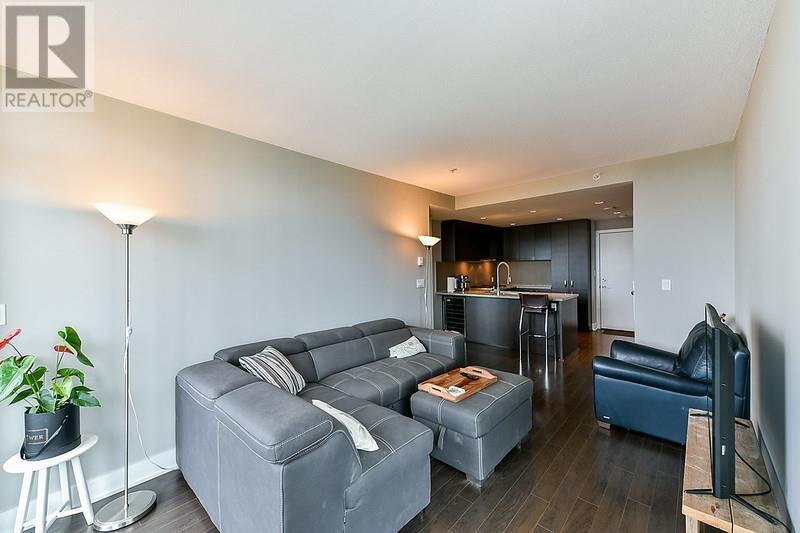Photo 33 of 2605 3008 Glen Drive, Coquitlam BC