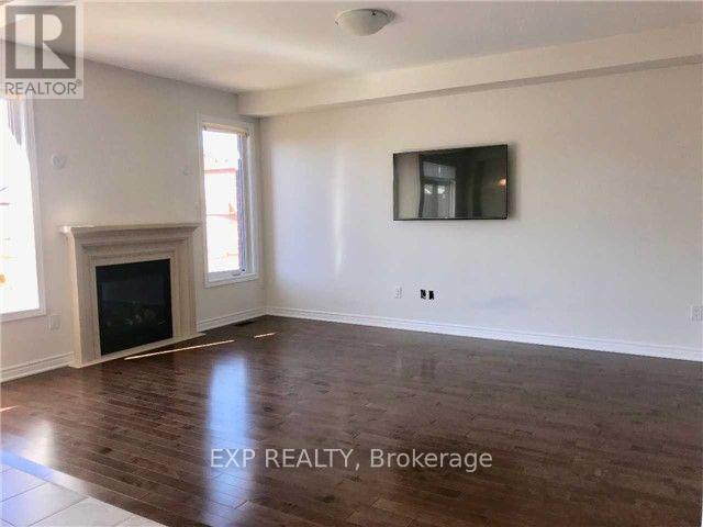 Photo 5 of 71 Manila Avenue, Markham ON