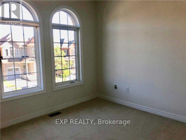 Photo 11 of 71 Manila Avenue, Markham ON