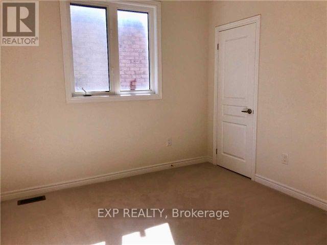 Photo 13 of 71 Manila Avenue, Markham ON