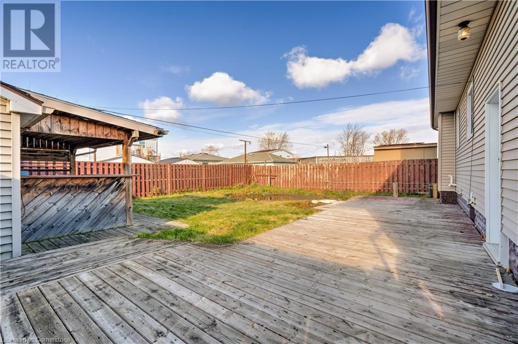 Photo 37 of 662 Harriet Street, Welland ON