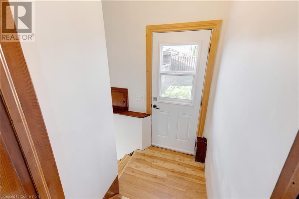 Photo 21 of 662 Harriet Street, Welland ON
