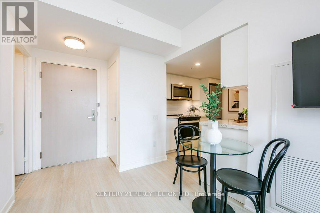 Photo 4 of 701 500 Wilson Avenue, Toronto ON
