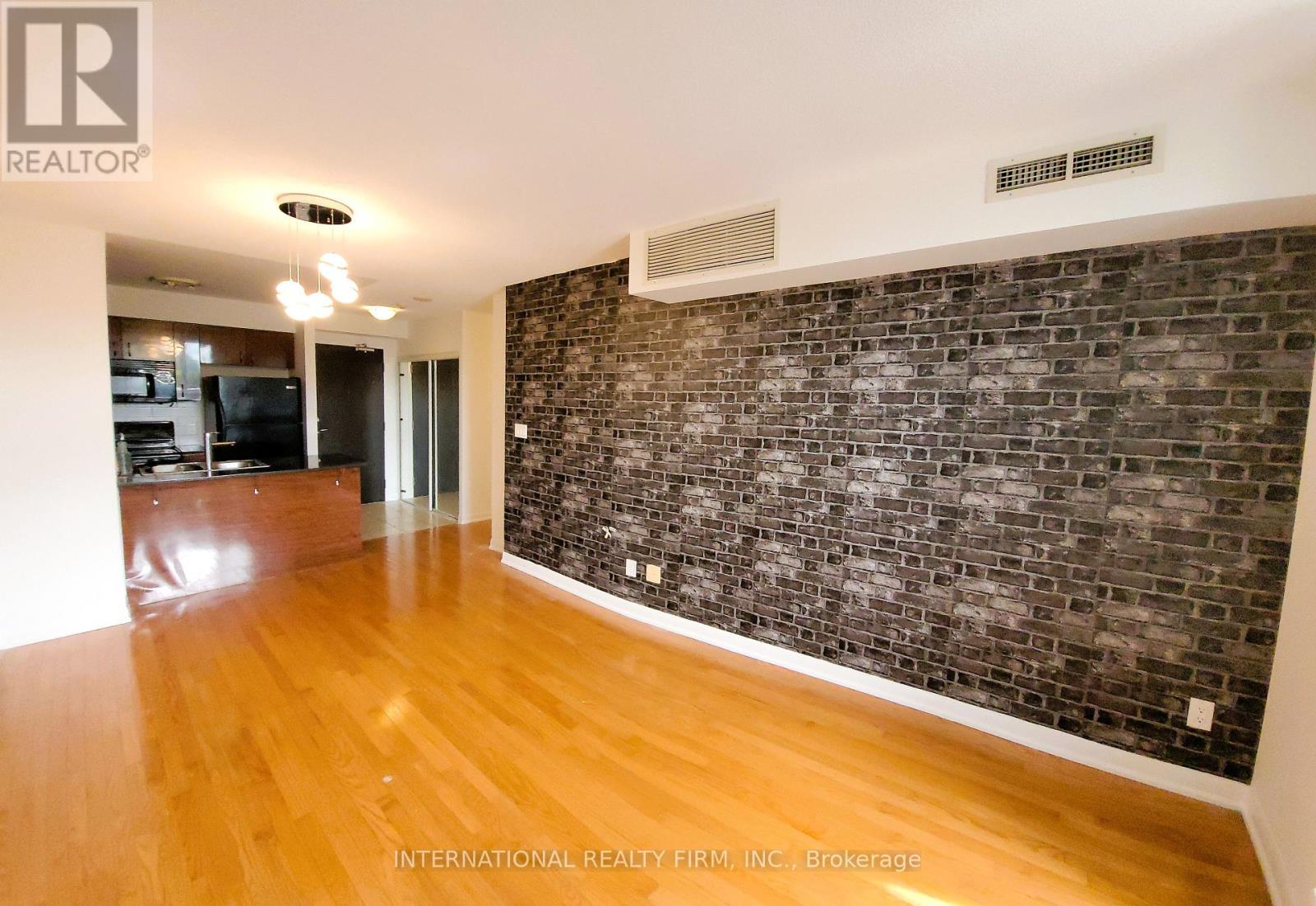 Photo 2 of 209 5793 Yonge Street, Toronto ON