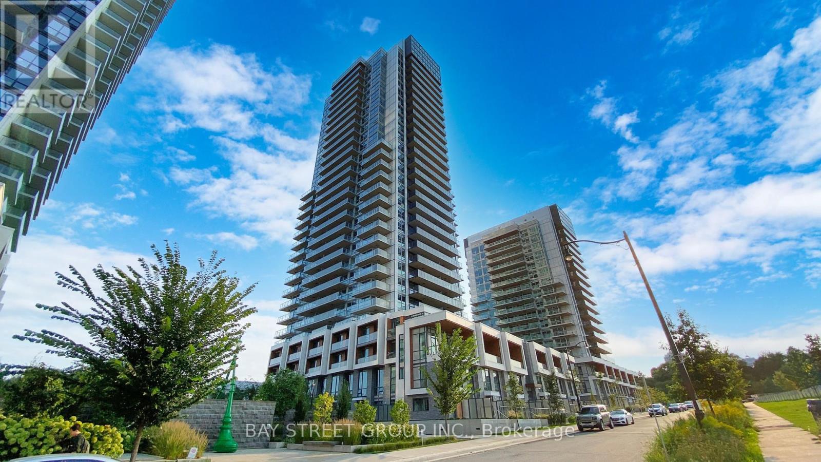 Photo 9 of 1507 27 Mcmahon Drive, Toronto ON