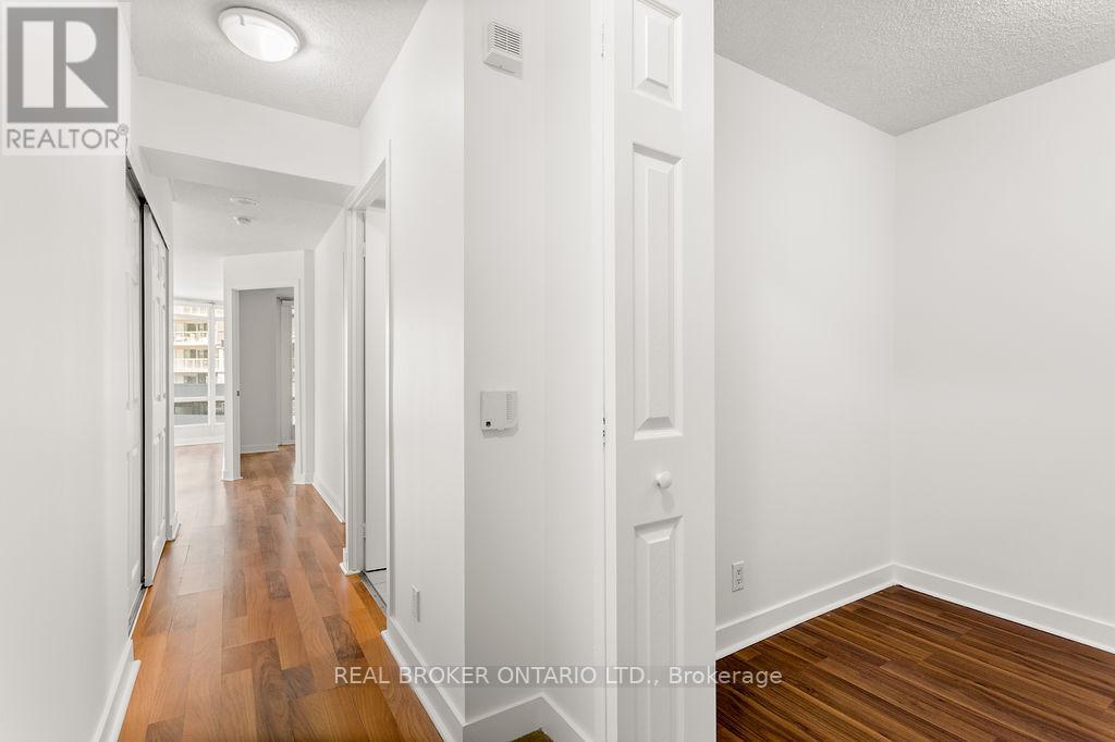 Photo 14 of 709 361 Front Street W, Toronto ON