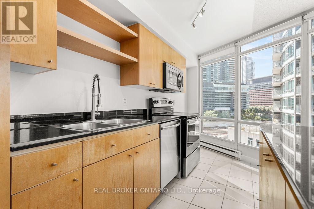 Photo 20 of 709 361 Front Street W, Toronto ON