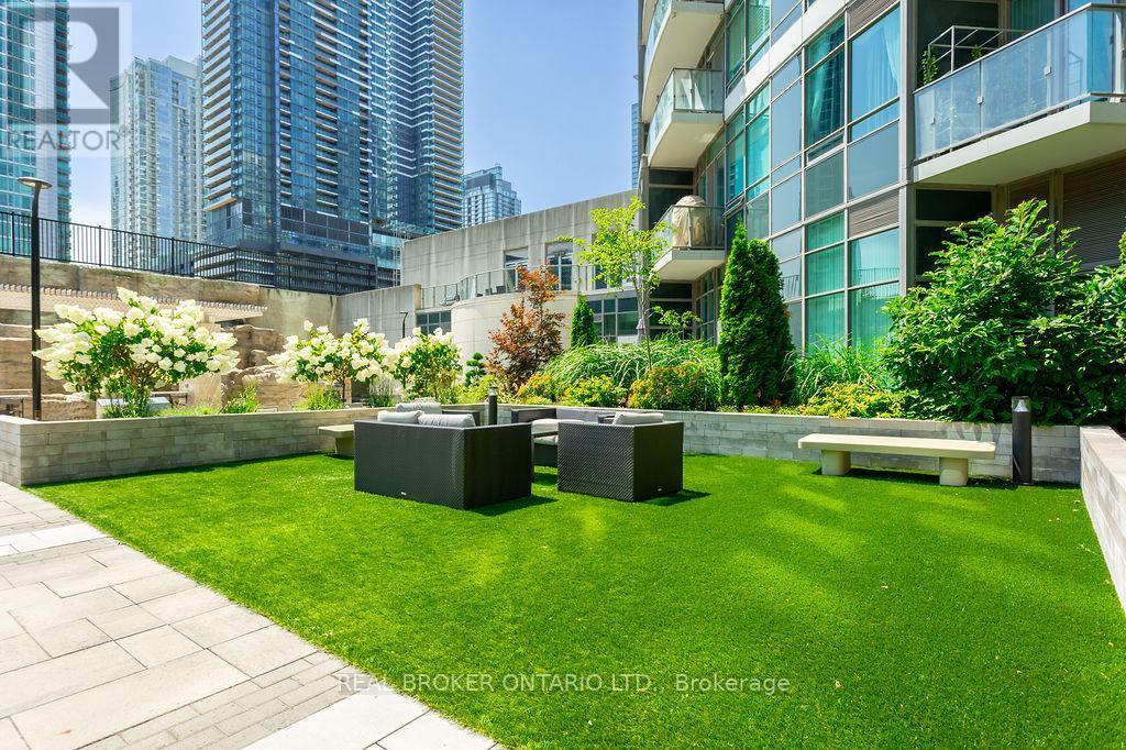 Photo 27 of 709 361 Front Street W, Toronto ON
