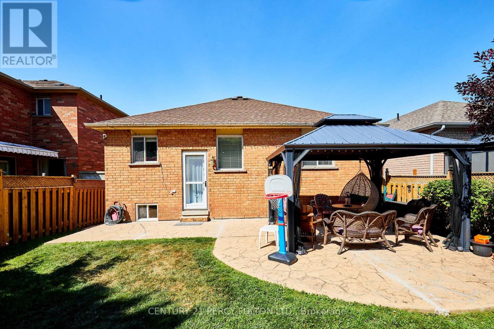 Photo 9 of 483 Ormond Drive, Oshawa ON