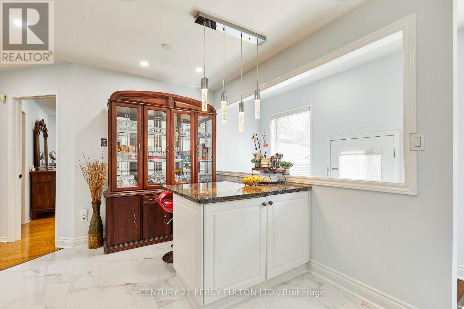 Photo 20 of 483 Ormond Drive, Oshawa ON