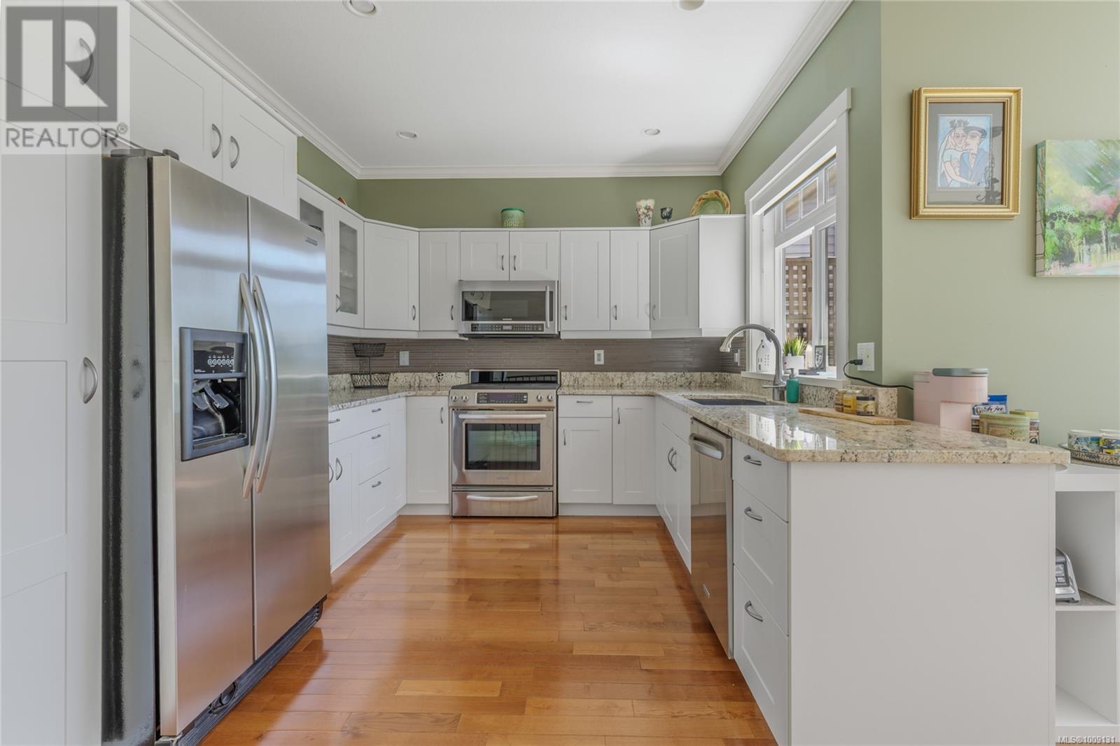Photo 6 of 3530 Ross Rd, Nanaimo BC