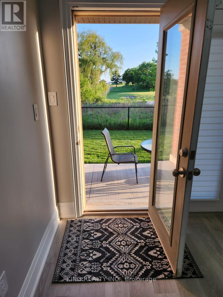 Photo 42 of 136 Coastline Drive, Brampton ON