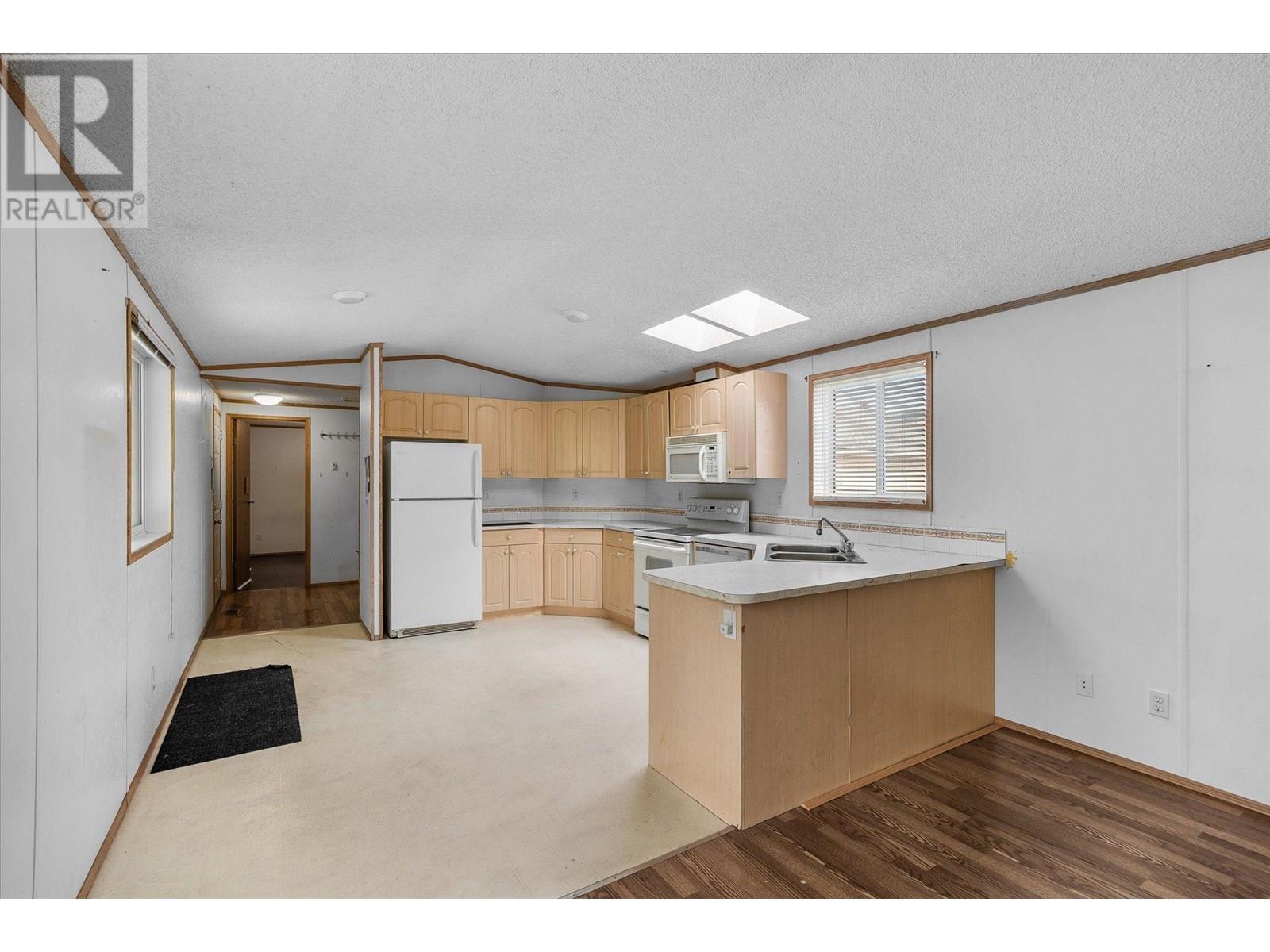 848 Webster Road, Kelowna