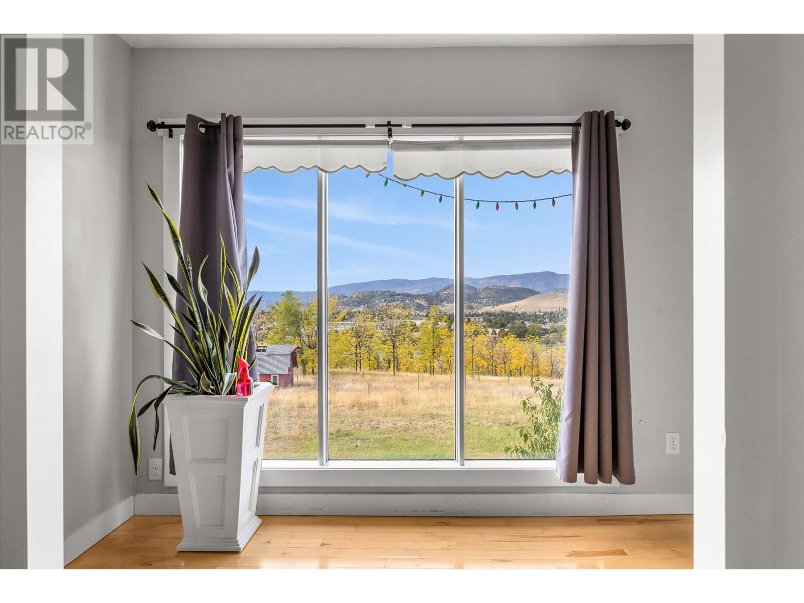 848 Webster Road, Kelowna