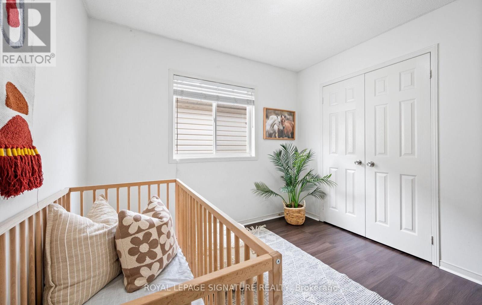 Photo 27 of 541 Pelletier Court, Newmarket ON