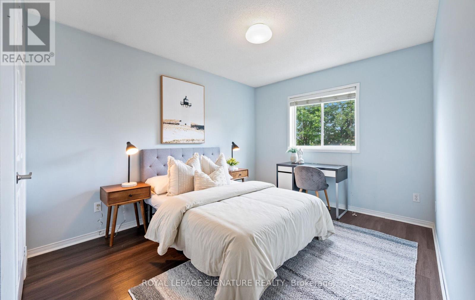 Photo 28 of 541 Pelletier Court, Newmarket ON