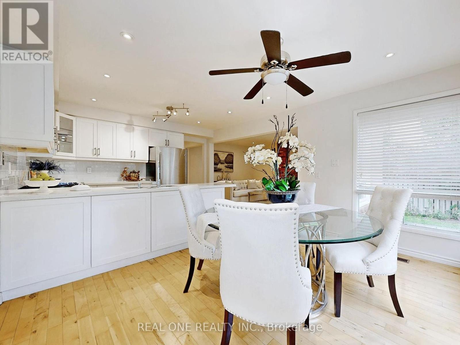 Photo 29 of 35 Aitken Circle, Markham ON