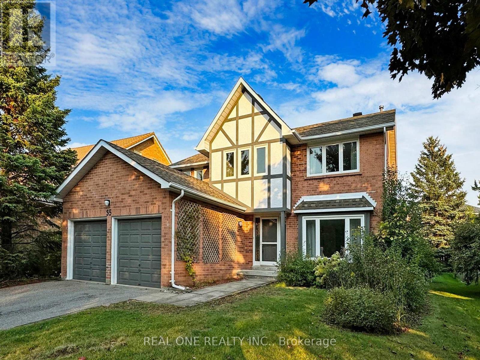 Photo 42 of 35 Aitken Circle, Markham ON