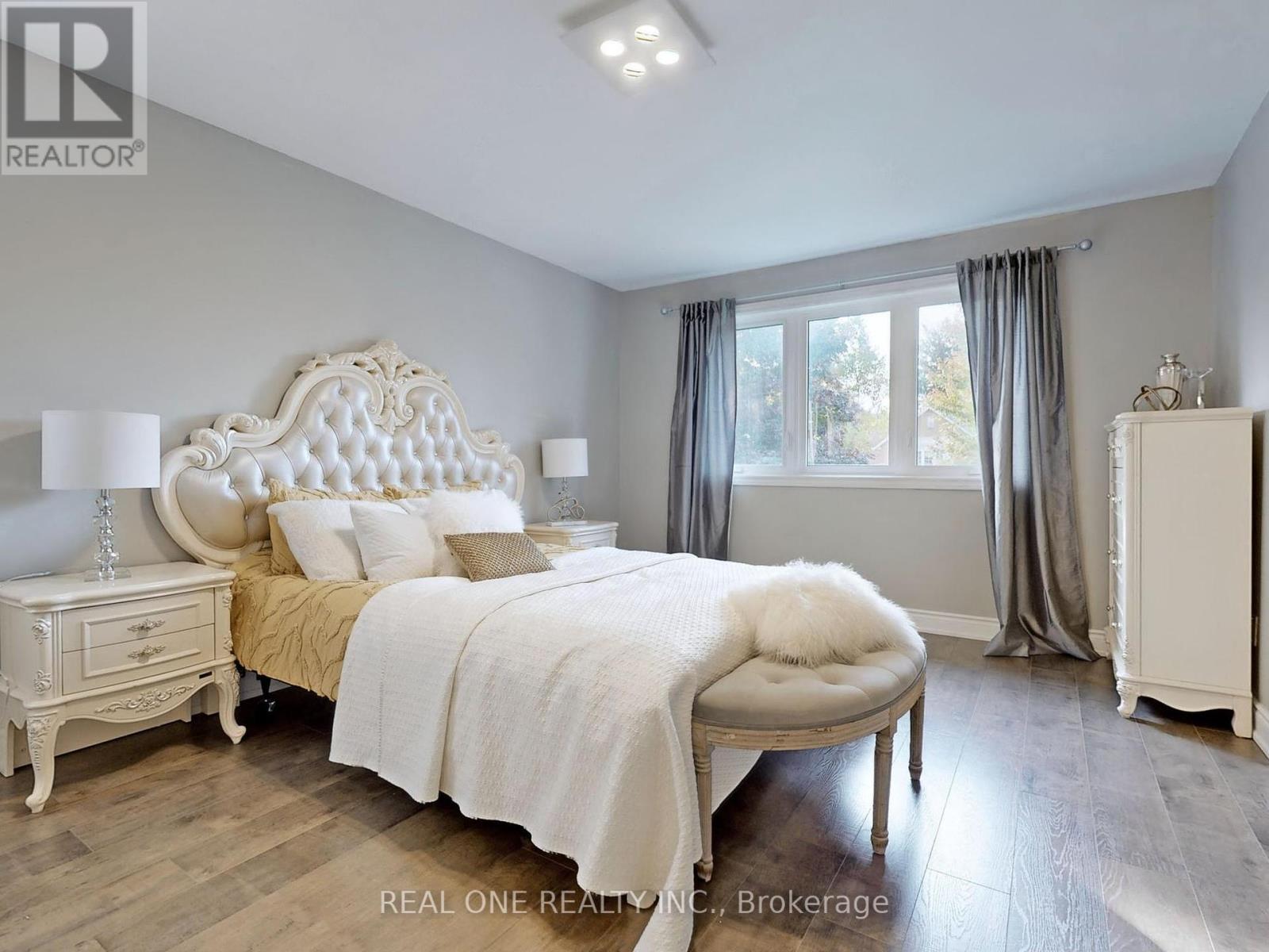 Photo 38 of 35 Aitken Circle, Markham ON