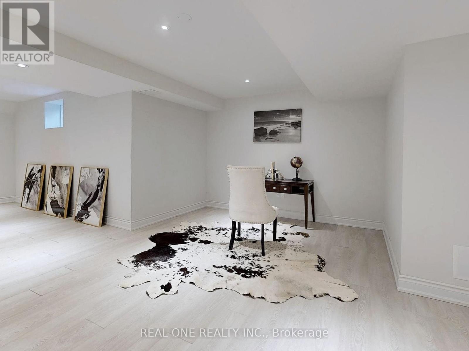 Photo 35 of 35 Aitken Circle, Markham ON