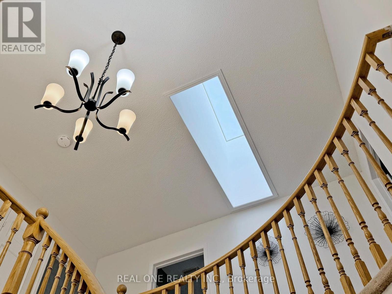 Photo 29 of 35 Aitken Circle, Markham ON