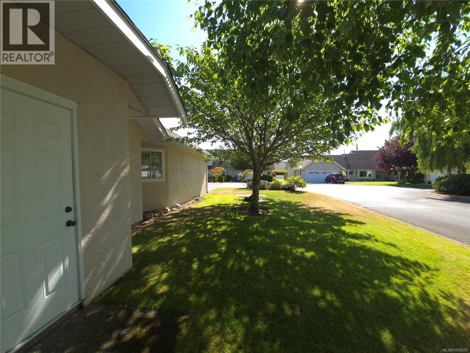 Photo 26 of 116 635 Blenkin Ave, Parksville BC