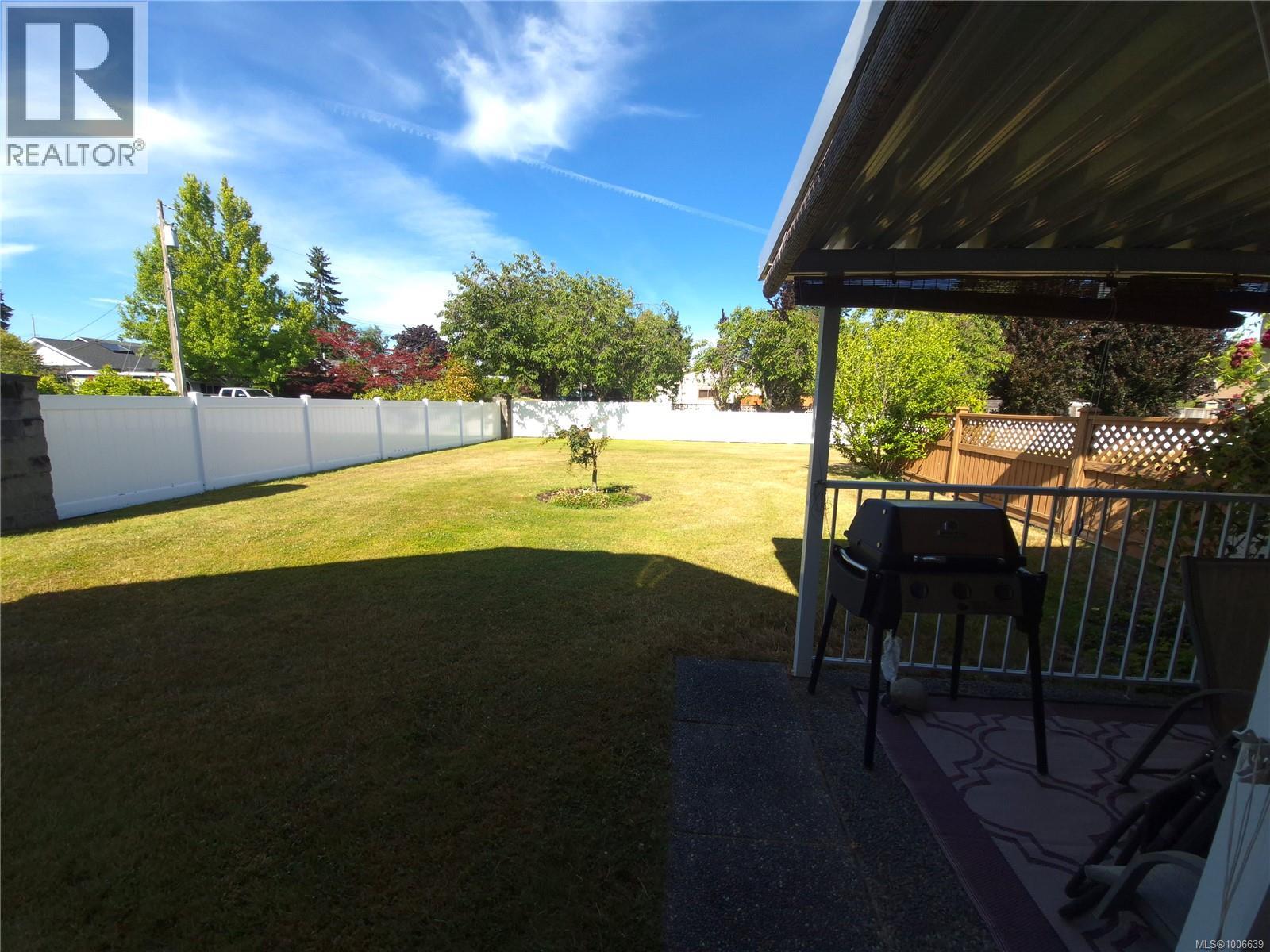 Photo 30 of 116 635 Blenkin Ave, Parksville BC