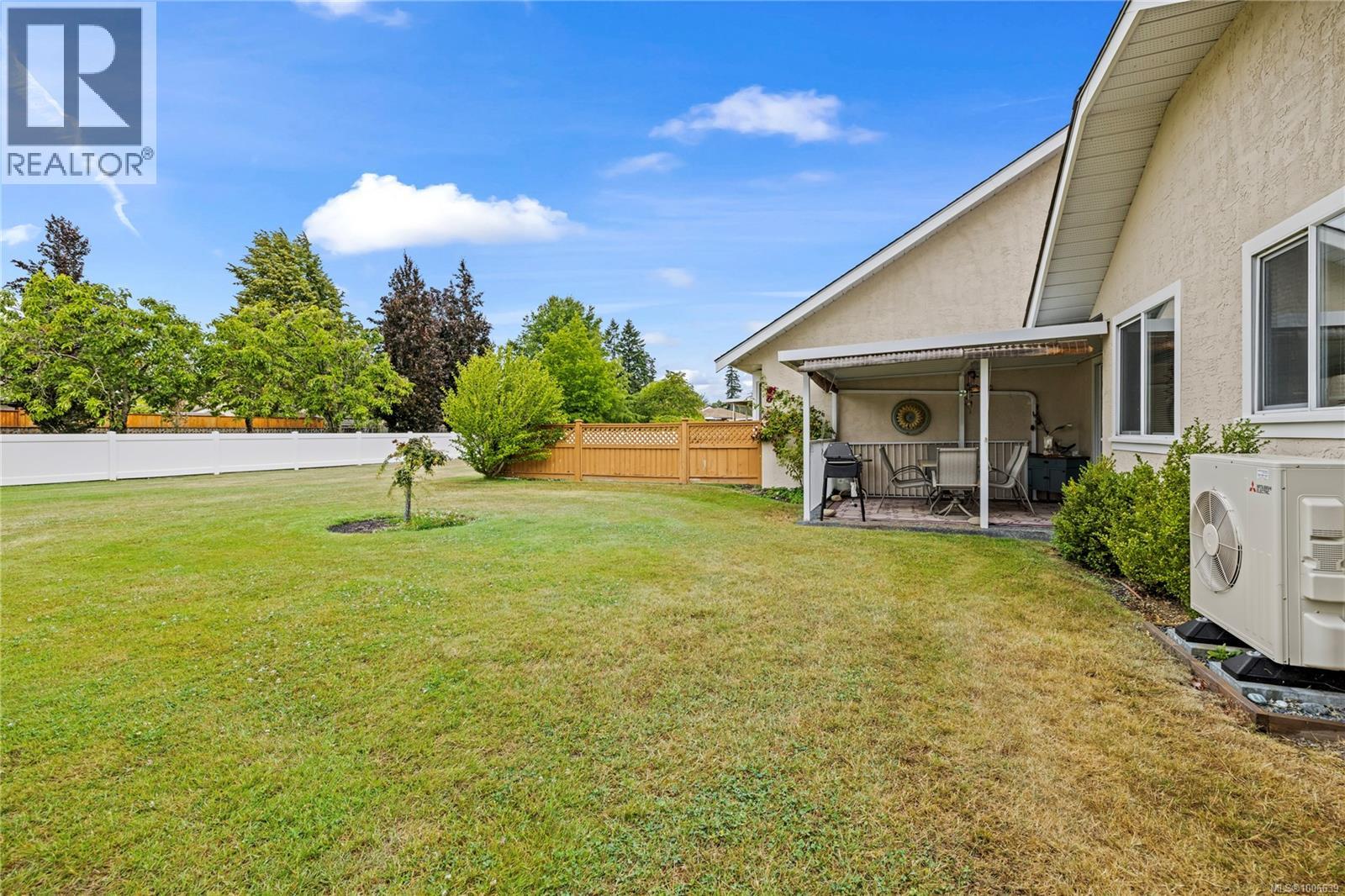 Photo 17 of 116 635 Blenkin Ave, Parksville BC